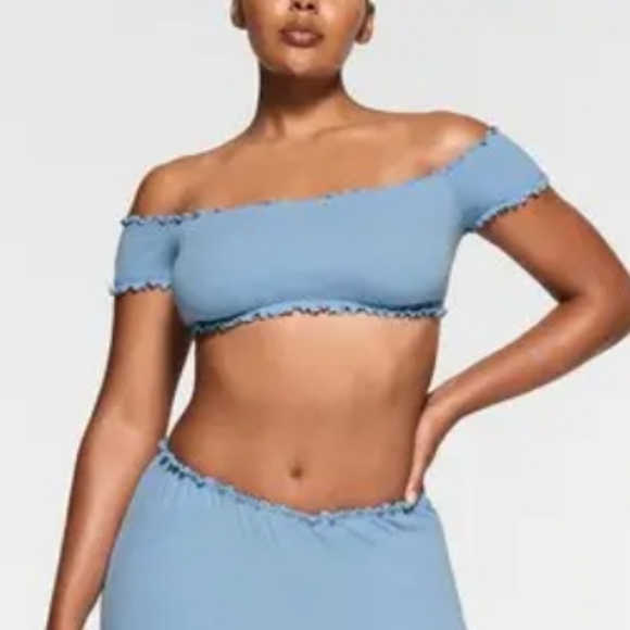 Skims Pointenelle Logo Crop Top - marble - Picture 11 of 12